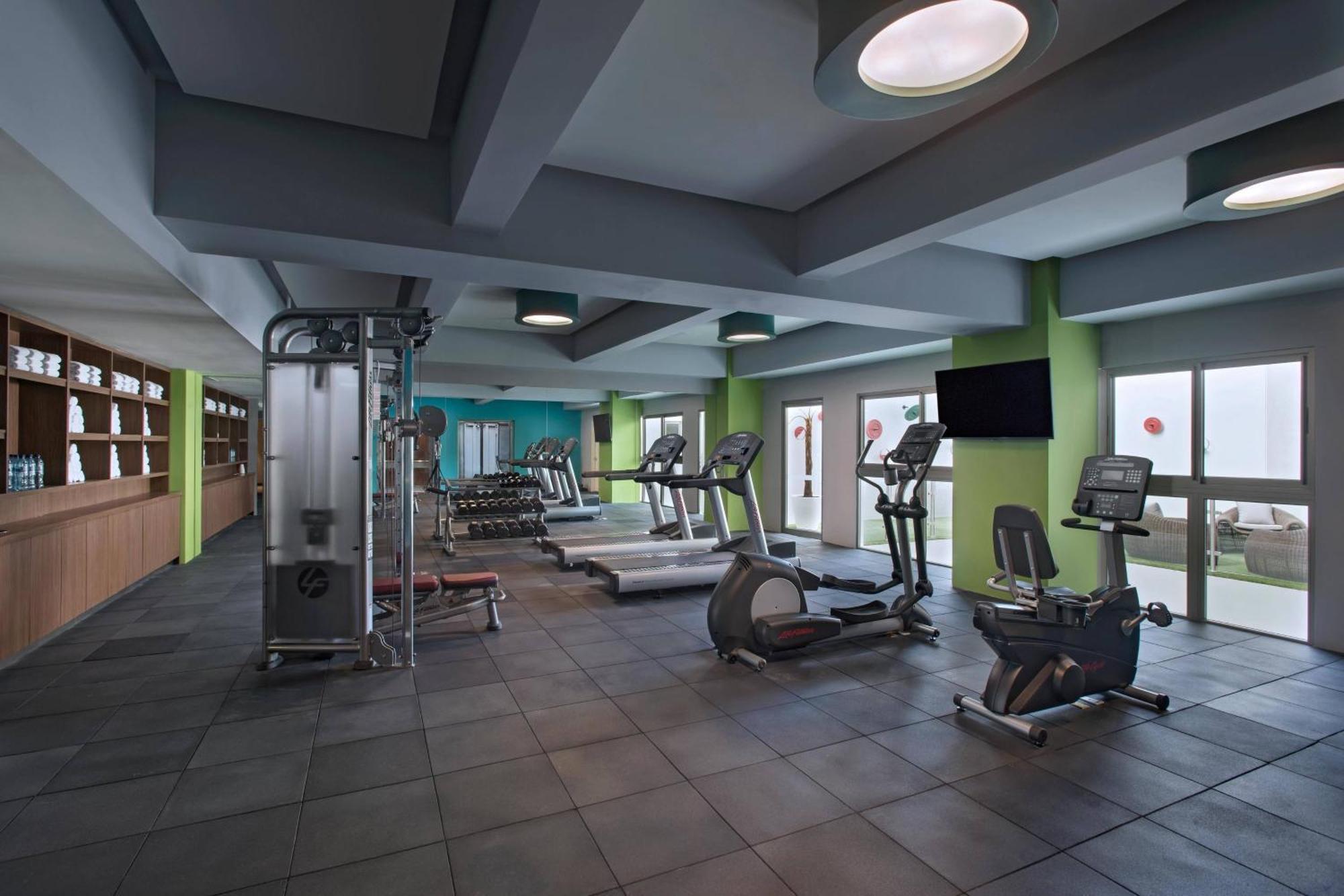 Courtyard By Marriott Guatemala City Bagian luar foto
