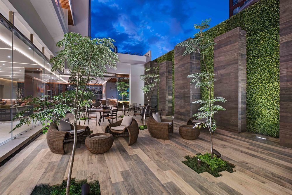 Courtyard By Marriott Guatemala City Bagian luar foto